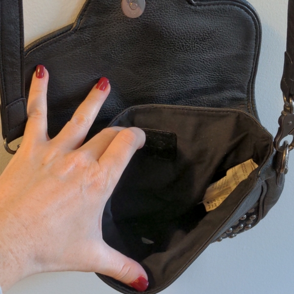 Black purse - Picture 4 of 8